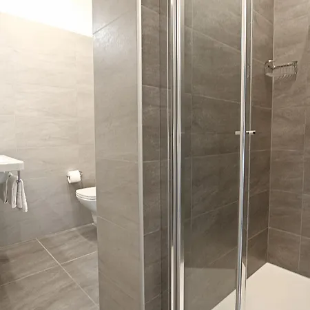 Готель Paris 3*